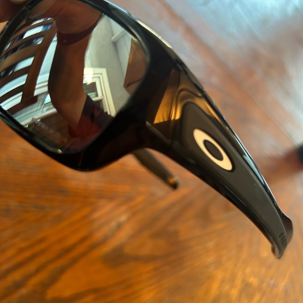 oakley sunglasses